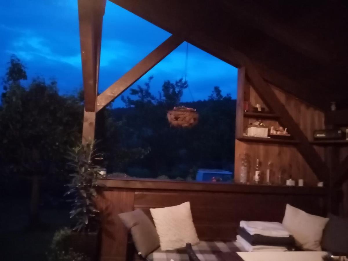 Mija Apartman S Vinnym Sklipkem, Zahradou A Grilem Kájov 外观 照片