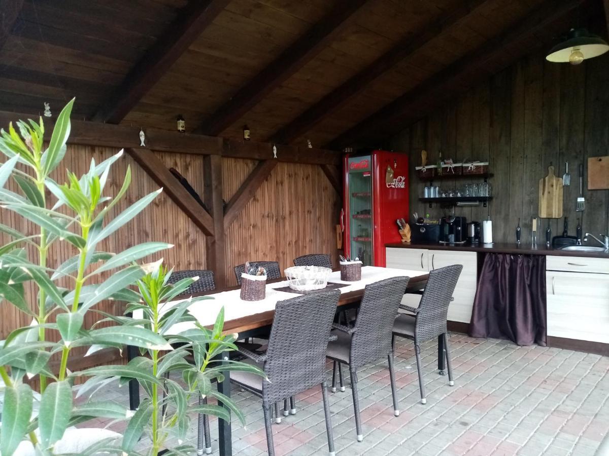 Mija Apartman S Vinnym Sklipkem, Zahradou A Grilem Kájov 外观 照片
