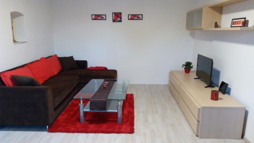 Mija Apartman S Vinnym Sklipkem, Zahradou A Grilem Kájov 外观 照片